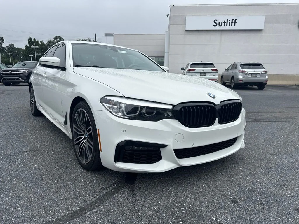 Used 2019 Alpine White BMW 540i xDrive image 3