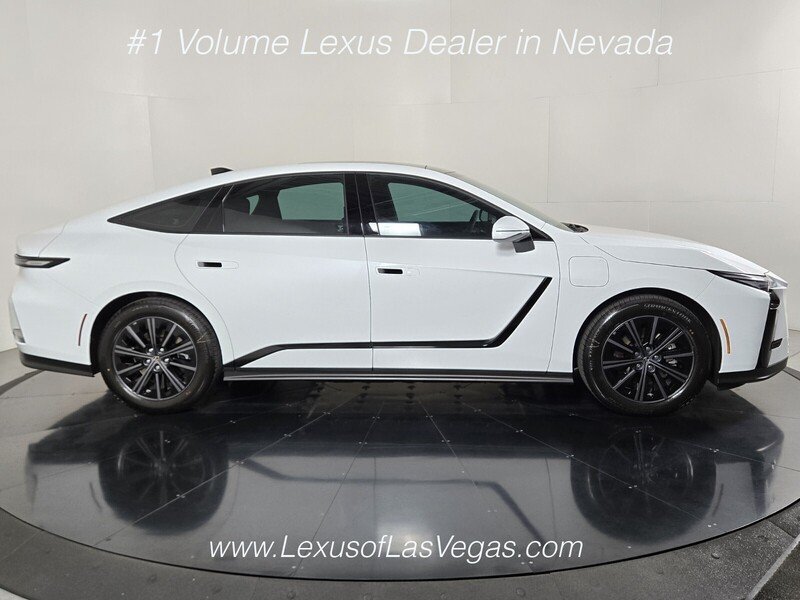 New 2026 Ultra White Lexus PREMIUM AWD image 3