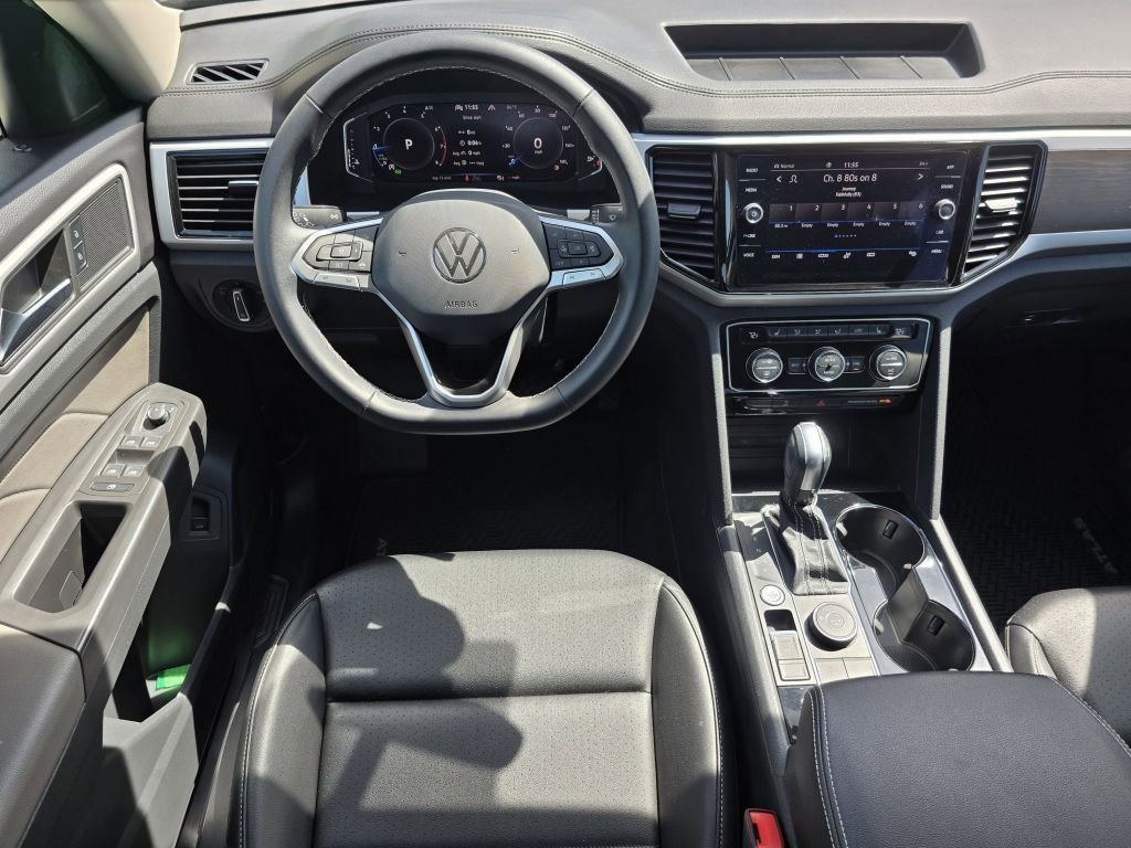Used 2023 Platinum Gray Metallic Volkswagen 2.0T SE w/Technology image 34
