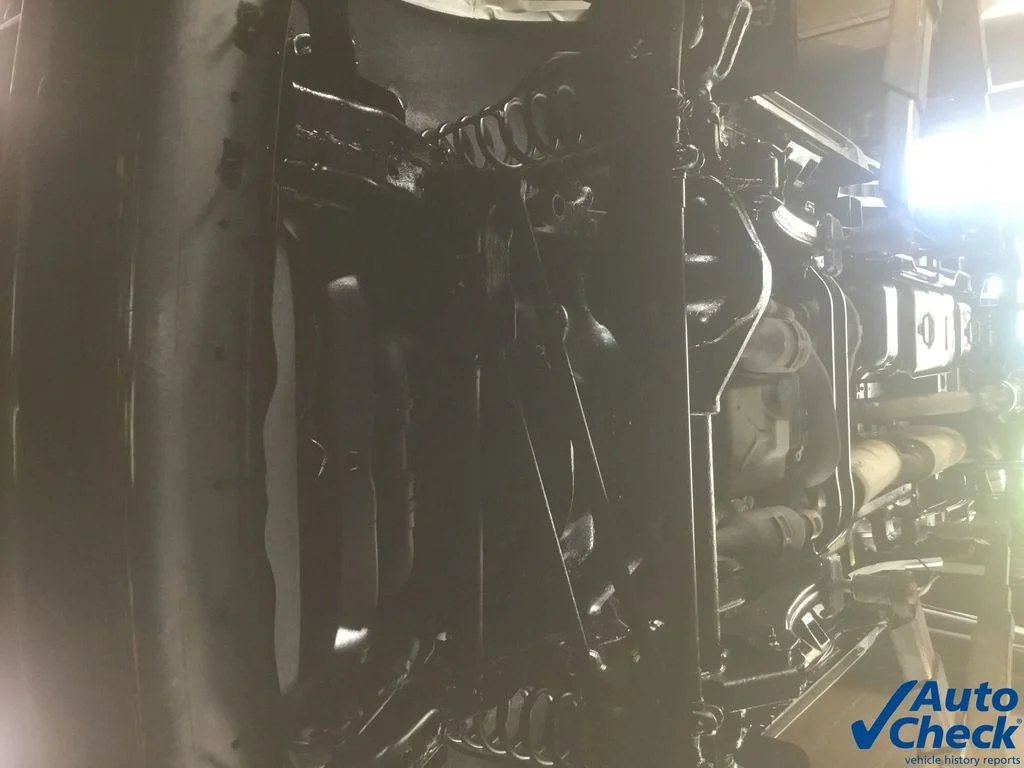 Used 2014 White Ford XL image 17