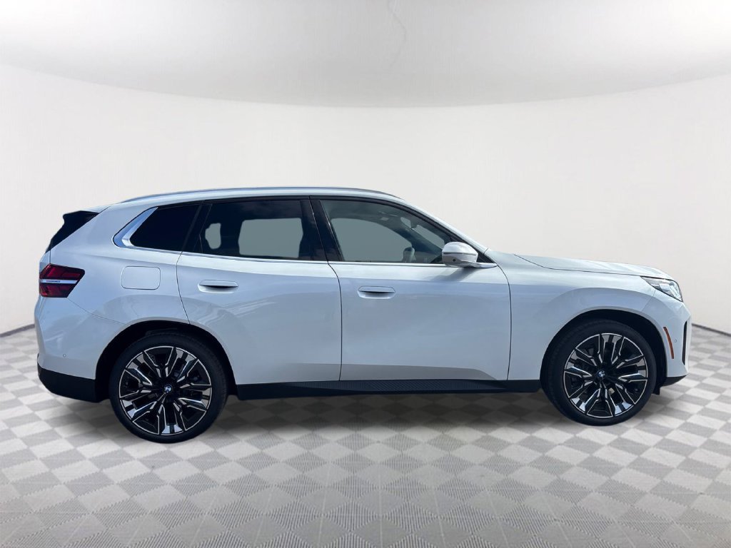 New 2026 Mineral White Metallic BMW 30 xDrive image 3