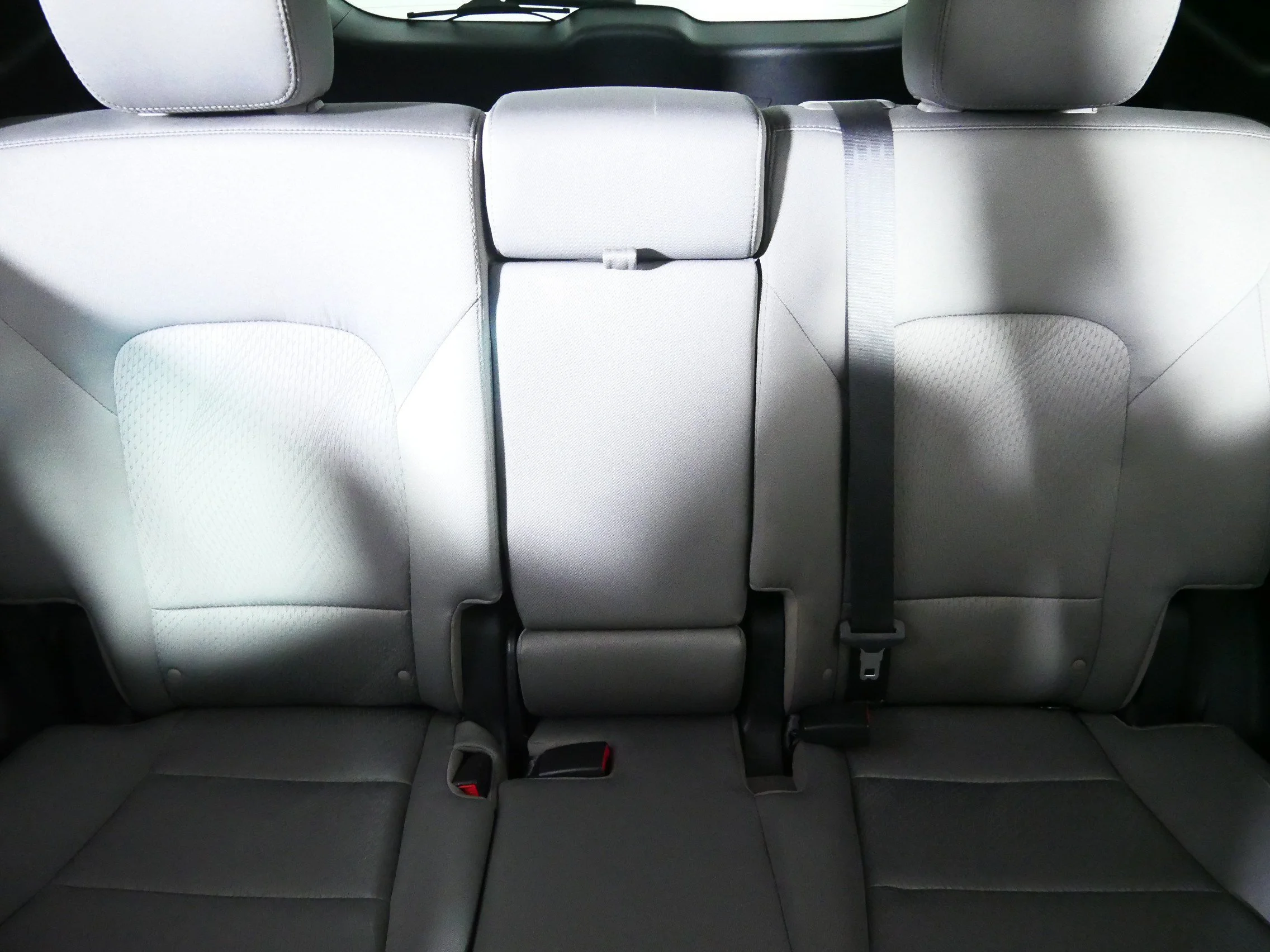 Used 2017 Frost White Pearl Hyundai 2.4L image 13