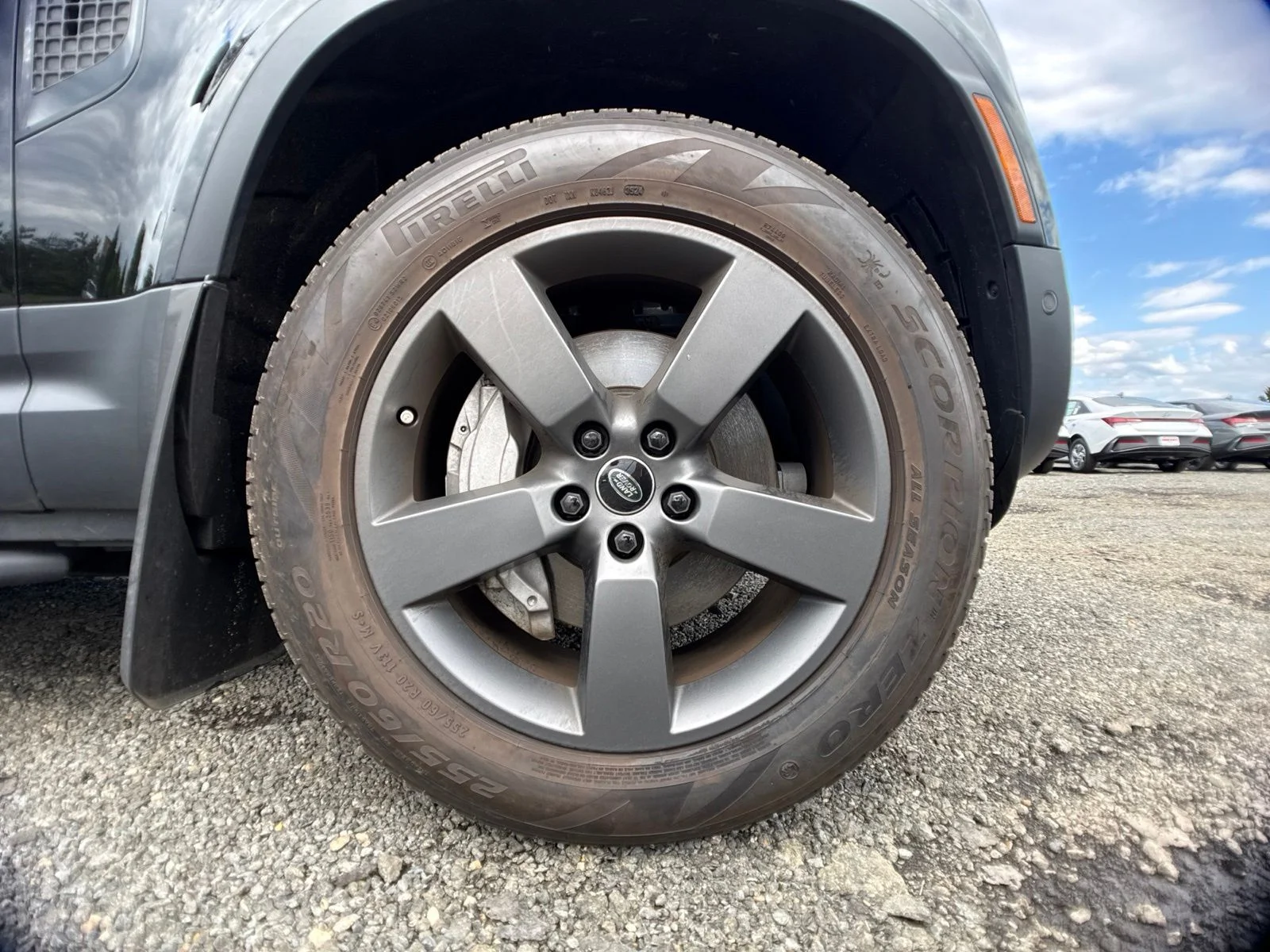 Used 2025 Black Land Rover S image 11