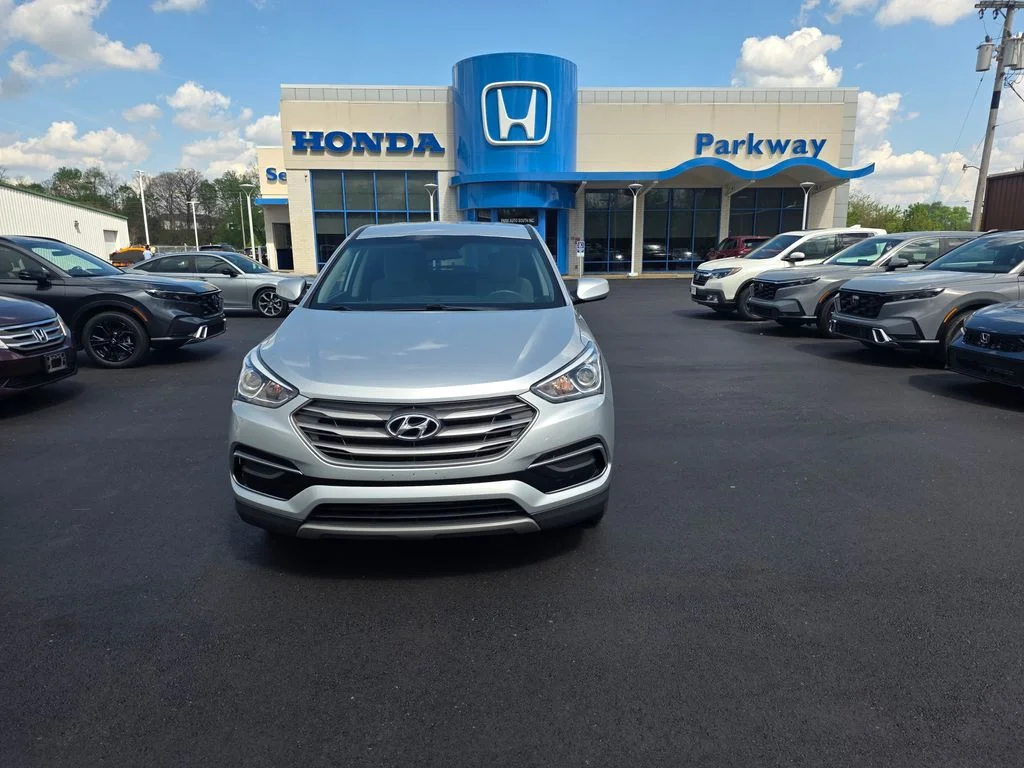 Used 2017 Sparkling Silver Hyundai 2.4 Base image 8