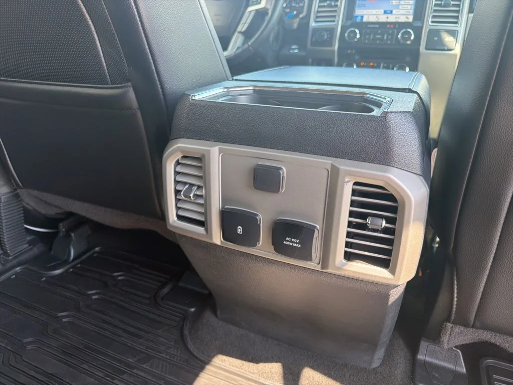 Certified Used 2017 White Platinum Clearcoat Metallic Ford Lariat image 47