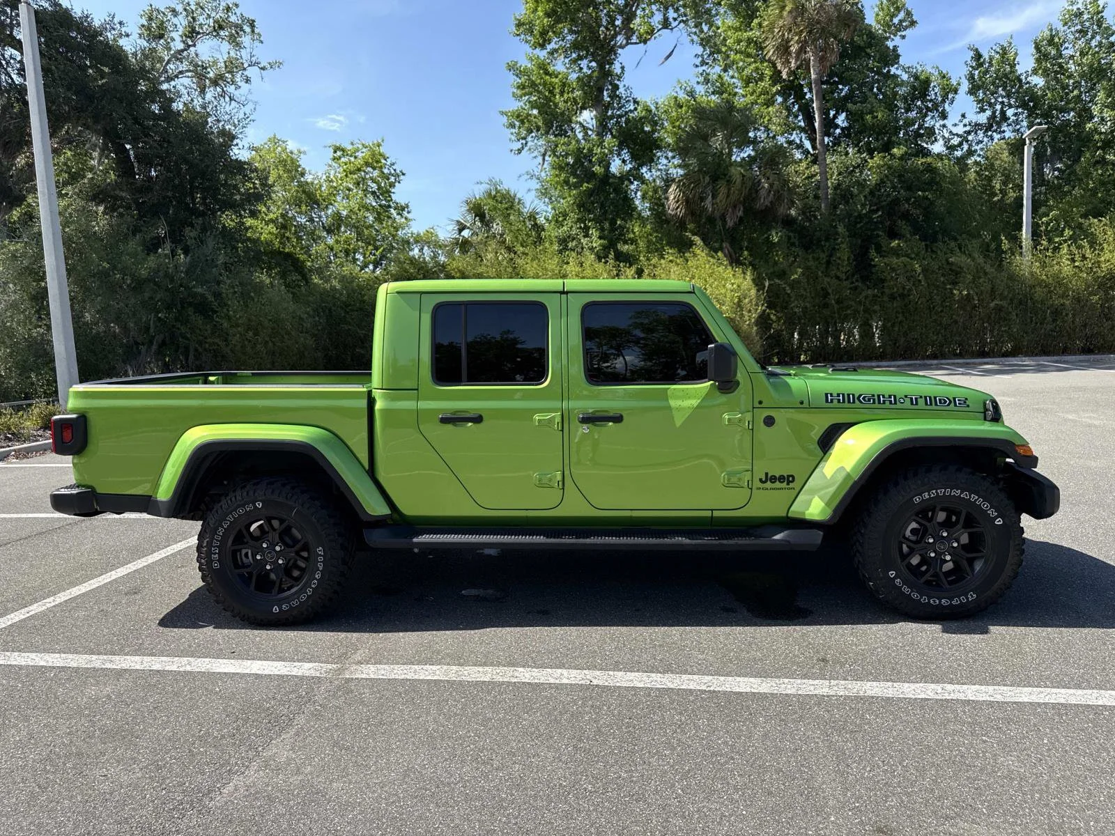 2025 Jeep Gladiator High Tide Auto's photo