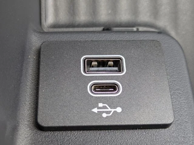 New 2026 Agate Black Metallic Ford MAX Platinum® image 23