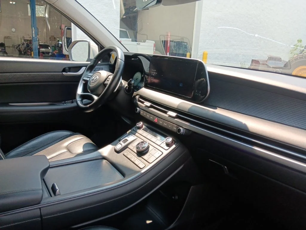 Used 2024 Typhoon Silver Hyundai Limited image 34