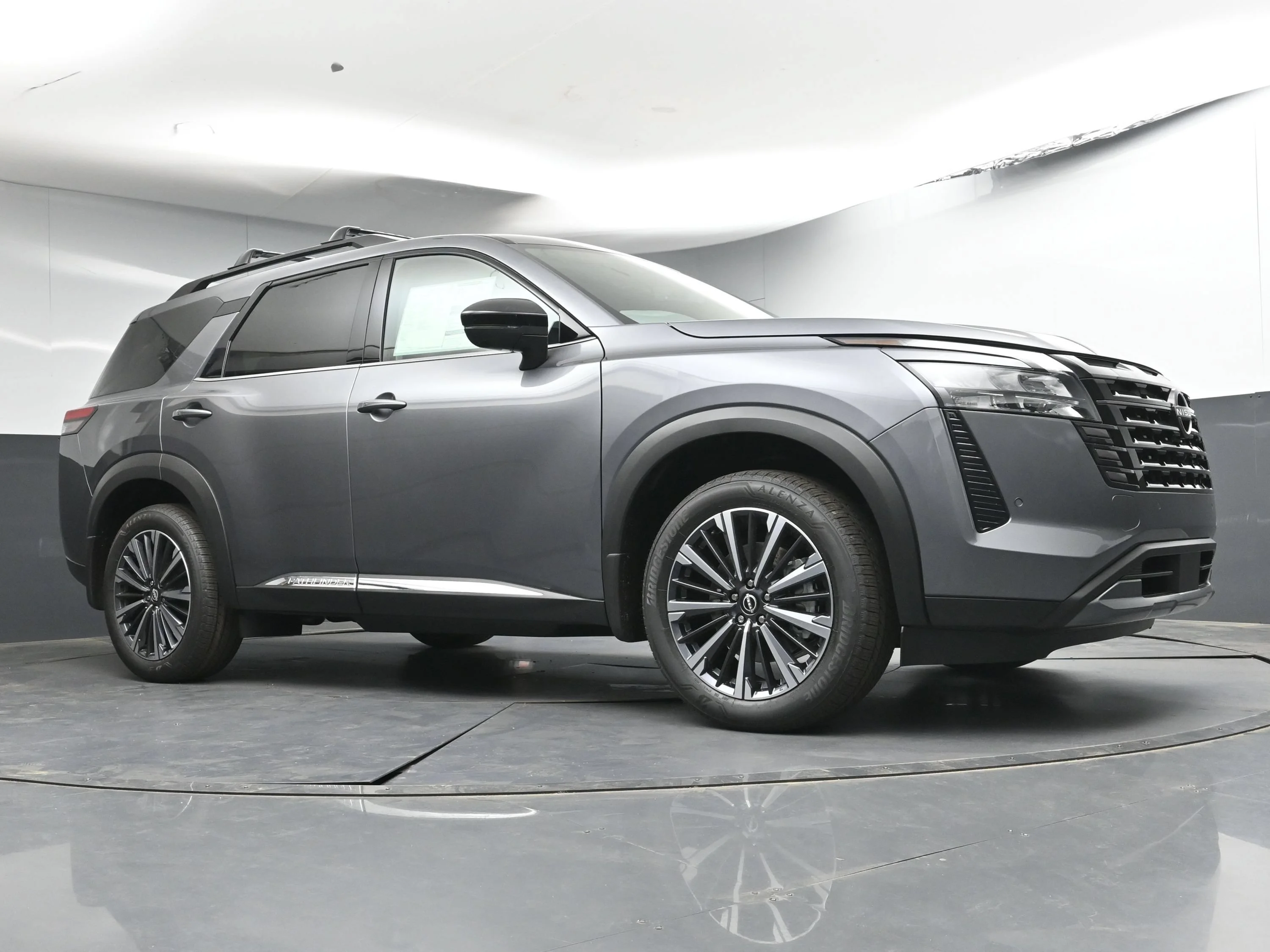 New 2026 Gun Metallic Nissan Platinum image 25