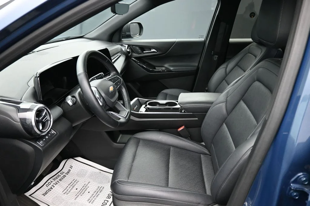 Used 2025 Blue Chevrolet LT image 11