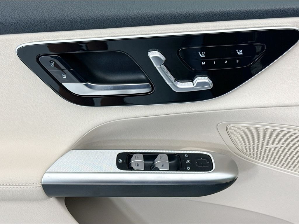 New 2026 Starling Blue Metallic Mercedes-Benz GLC 300 image 22