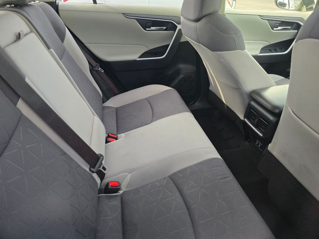 Used 2020 White Toyota XLE image 14