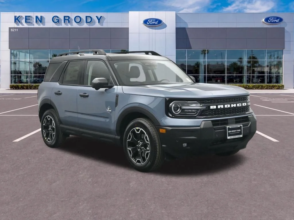 2026 Ford Bronco Sport Outer Banks 4X4's photo
