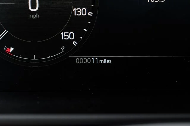 New 2026 Green Land Rover S image 23