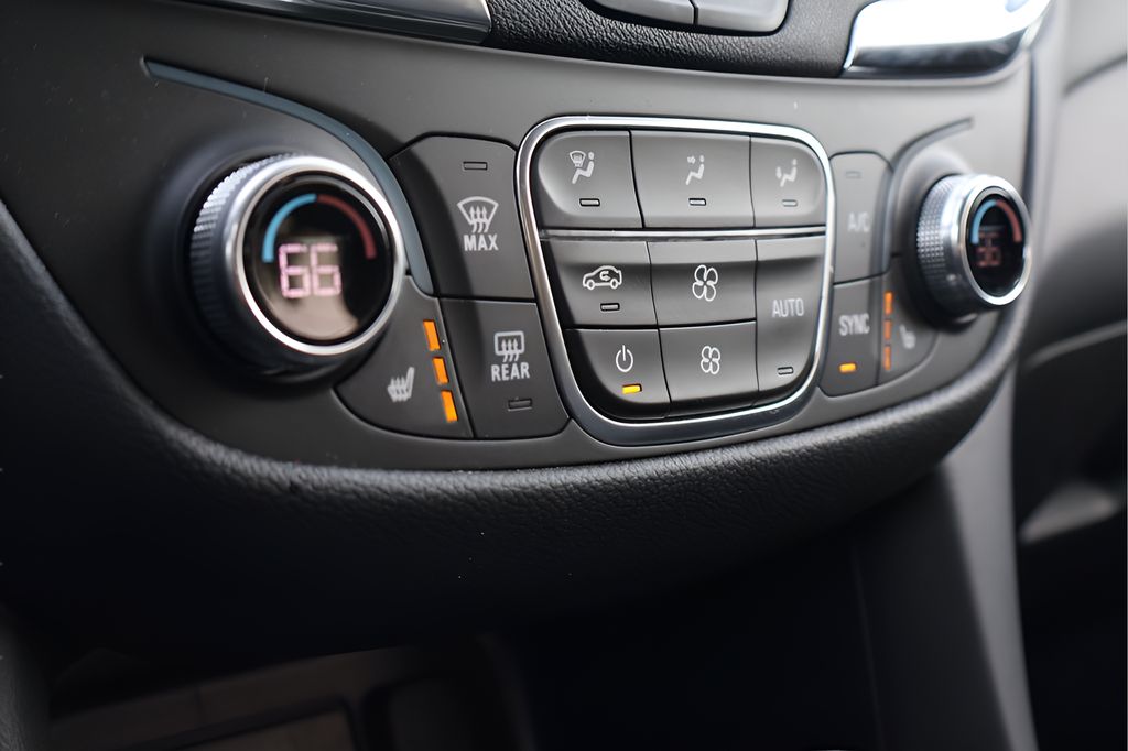 Used 2024 Gray Chevrolet LT image 23