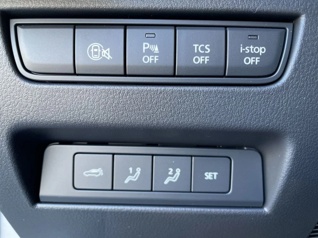 2026 Mazda CX-90 Premium Package - Photo 18