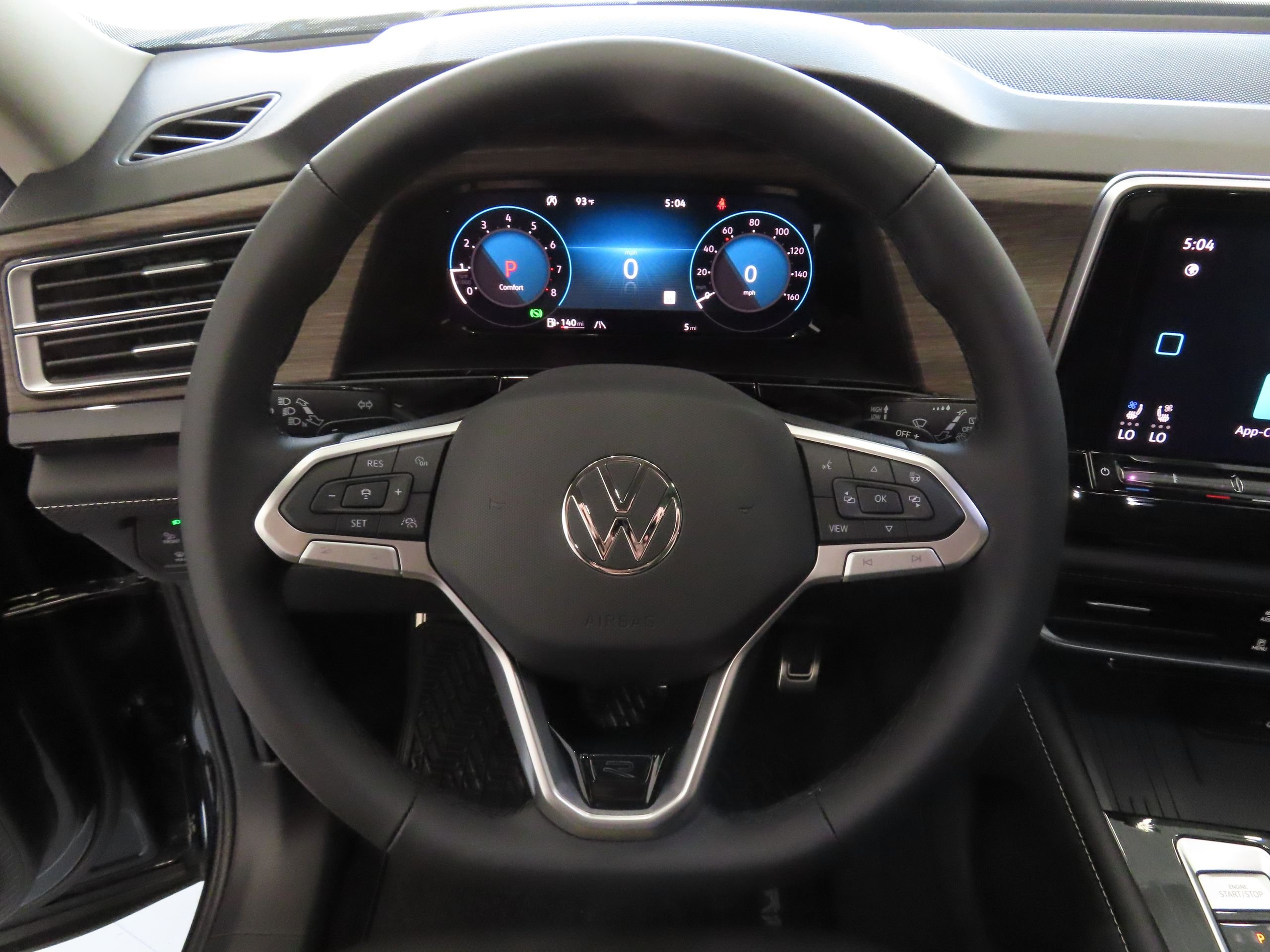 2026 Volkswagen Atlas SEL Premium R-Line - Photo 15