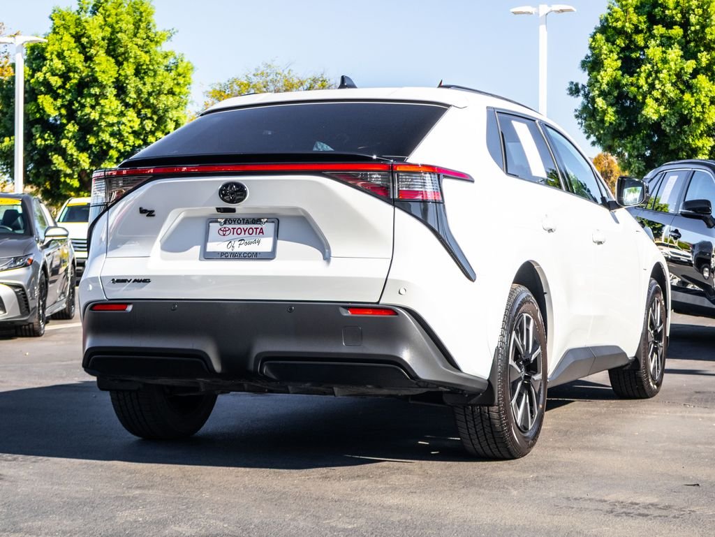 2026 Toyota bZ XLE - Photo 9