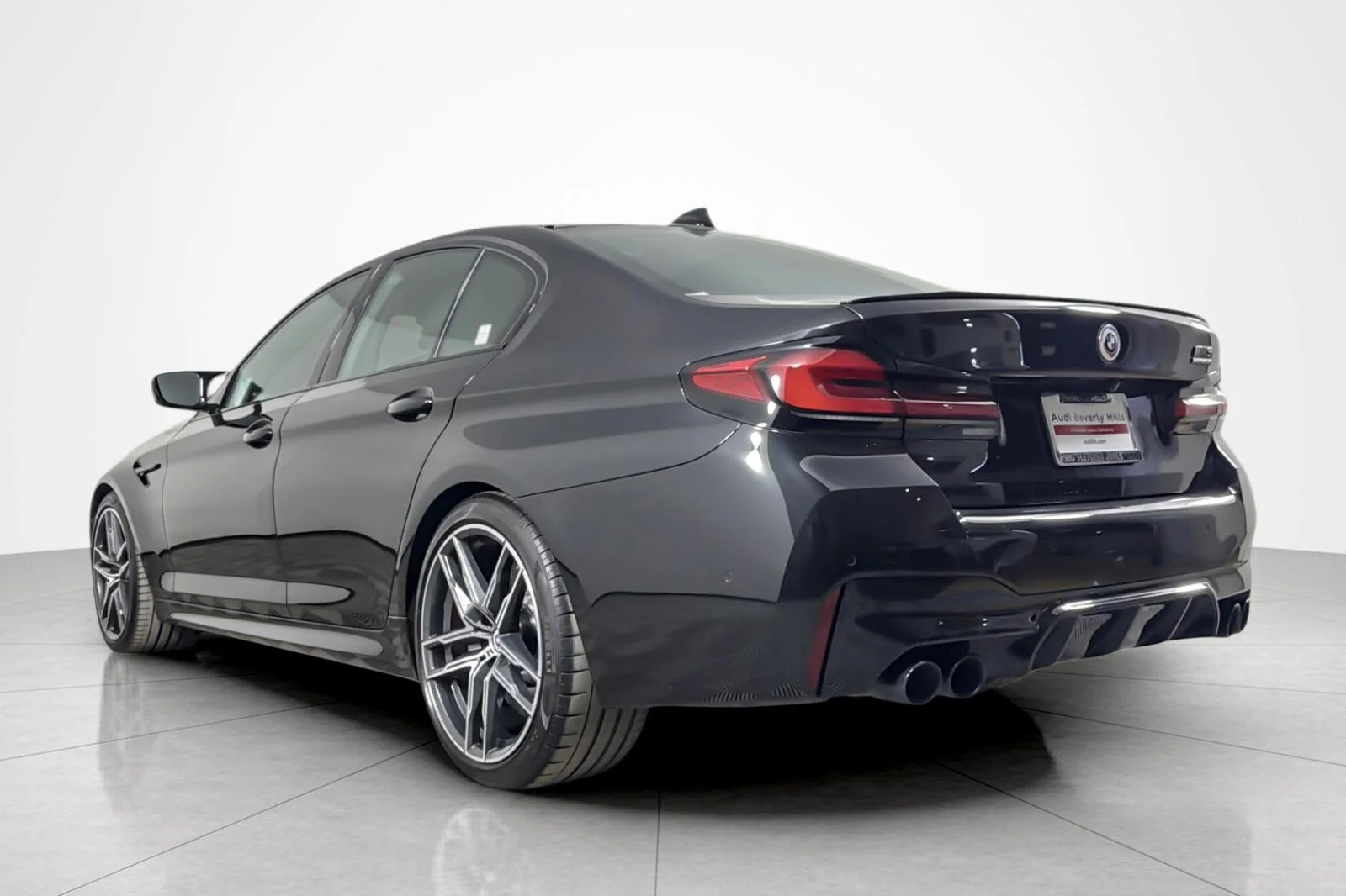 Used 2023 BLACK SAPPHIRE BMW Sedan image 3