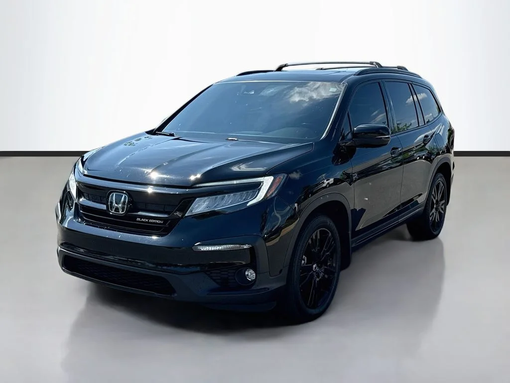 Used 2022 Crystal Black Pearl Honda Black Edition image 3