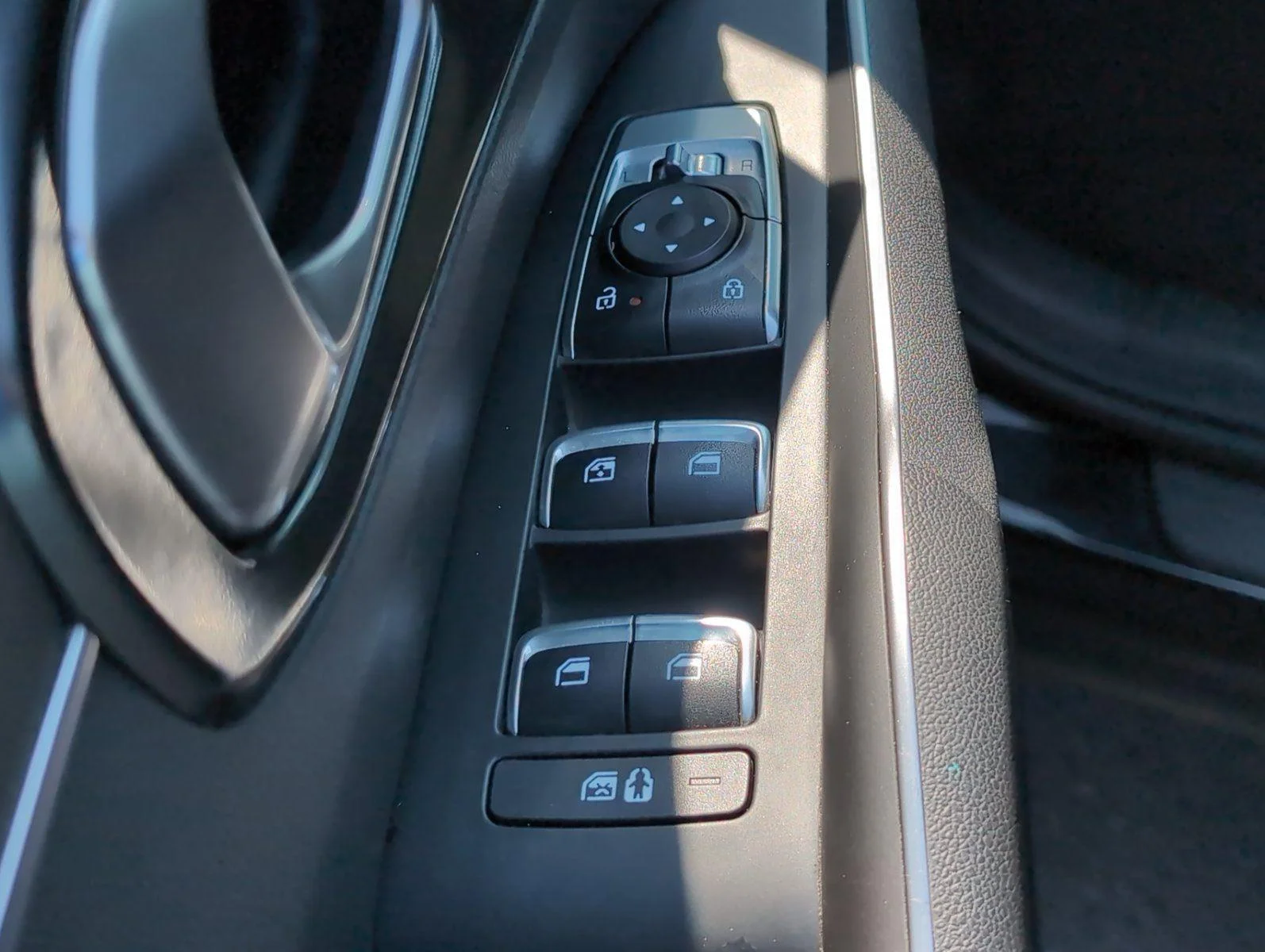 Used 2024 Ebony Black Kia LX image 20