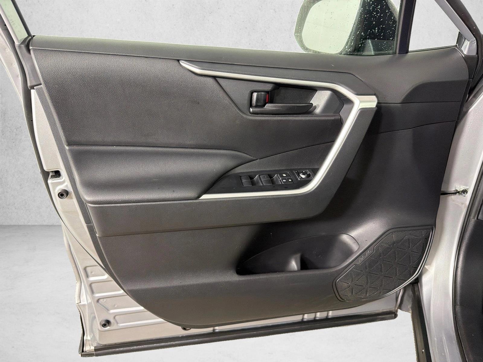 Used 2020 Silver Sky Metallic Toyota LE image 10