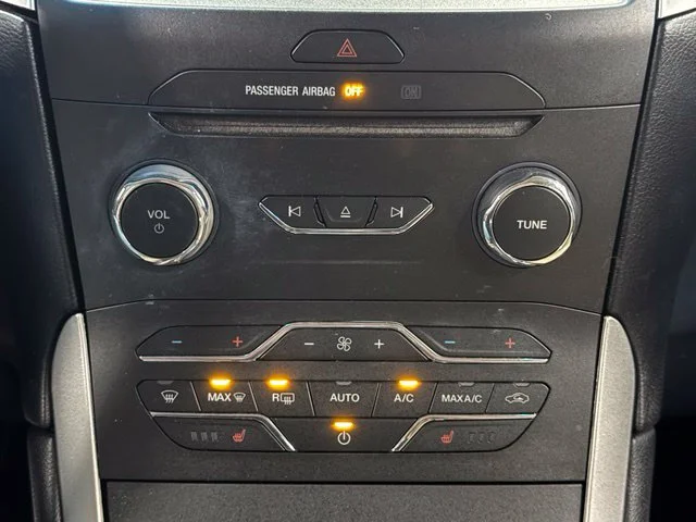 Used 2015 White Ford SEL image 28