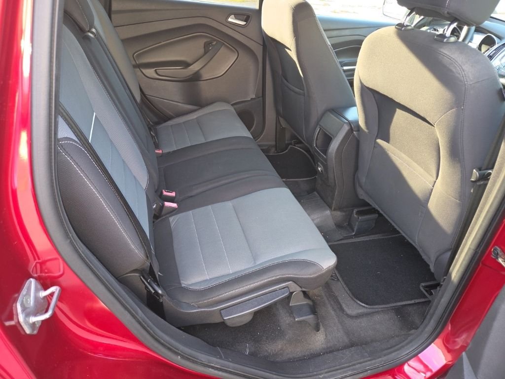 Used 2013 Red Ford SE image 22