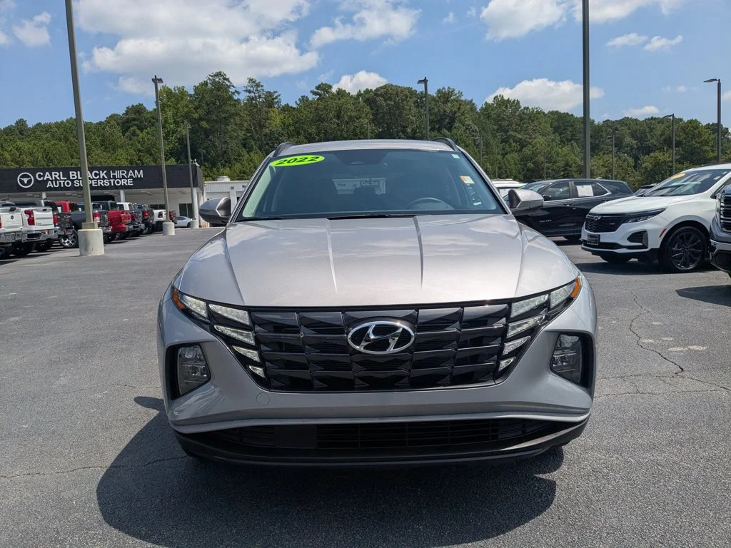 Used 2022 Shimmering Silver Hyundai SEL image 2