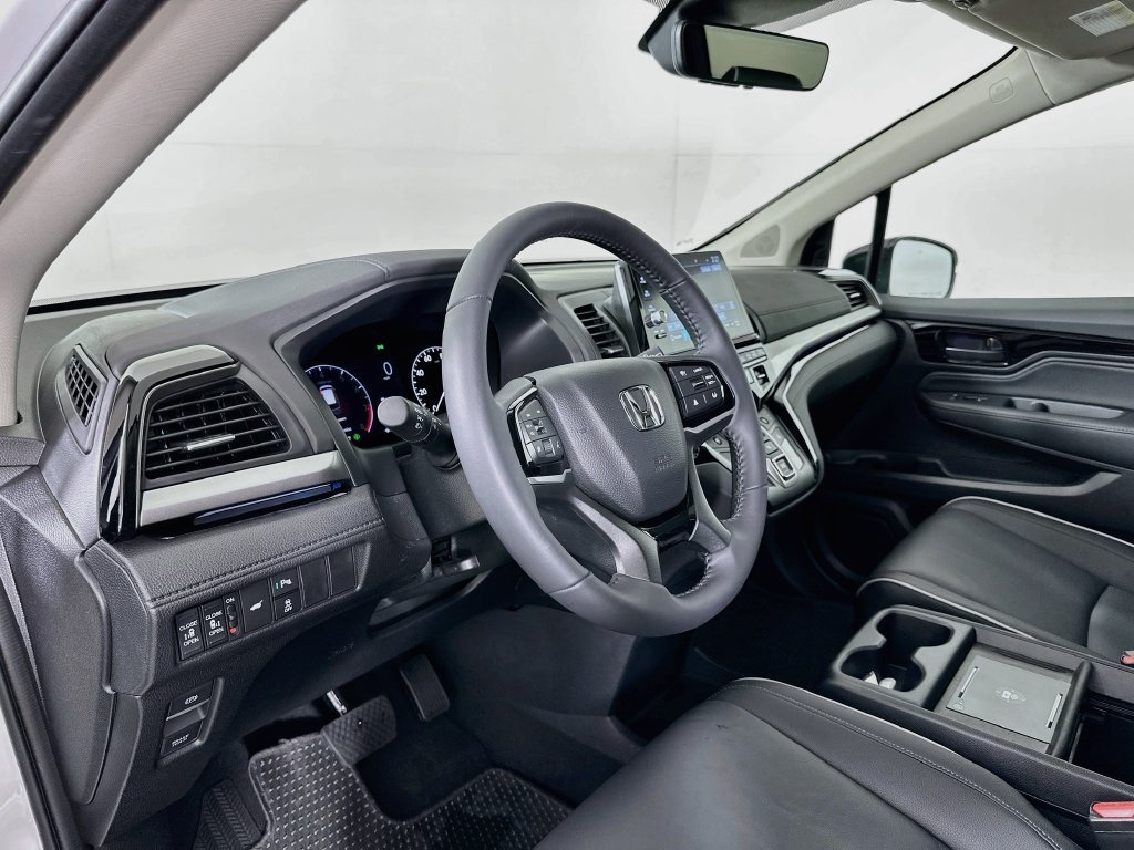 2026 Honda Odyssey Touring - Photo 9