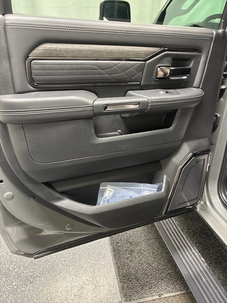 New 2026 White Ram Limited image 26