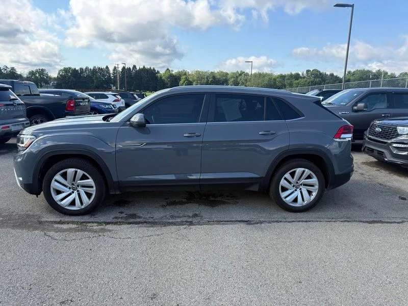 Used 2022  Volkswagen 3.6L V6 SE w/Technology image 17