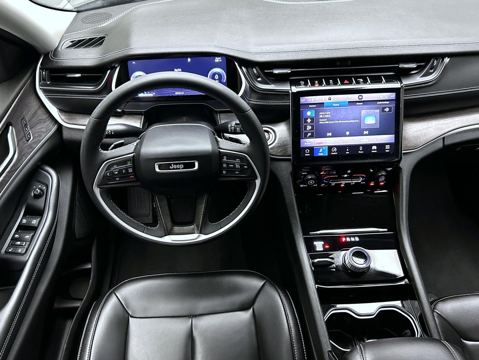 Used 2023 Gray Jeep Limited image 14