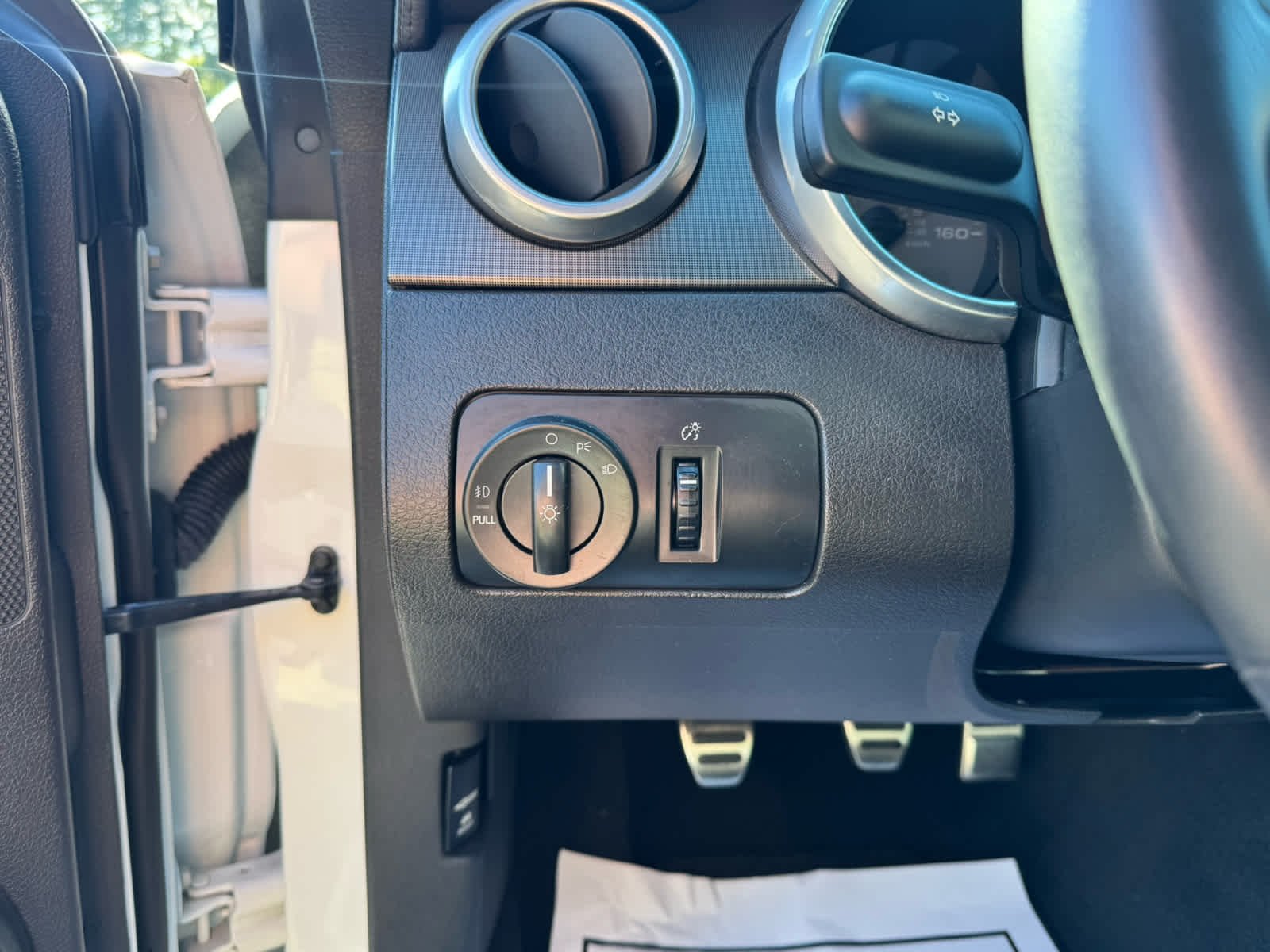 Used 2007 Performance White Ford Shelby GT500 image 13