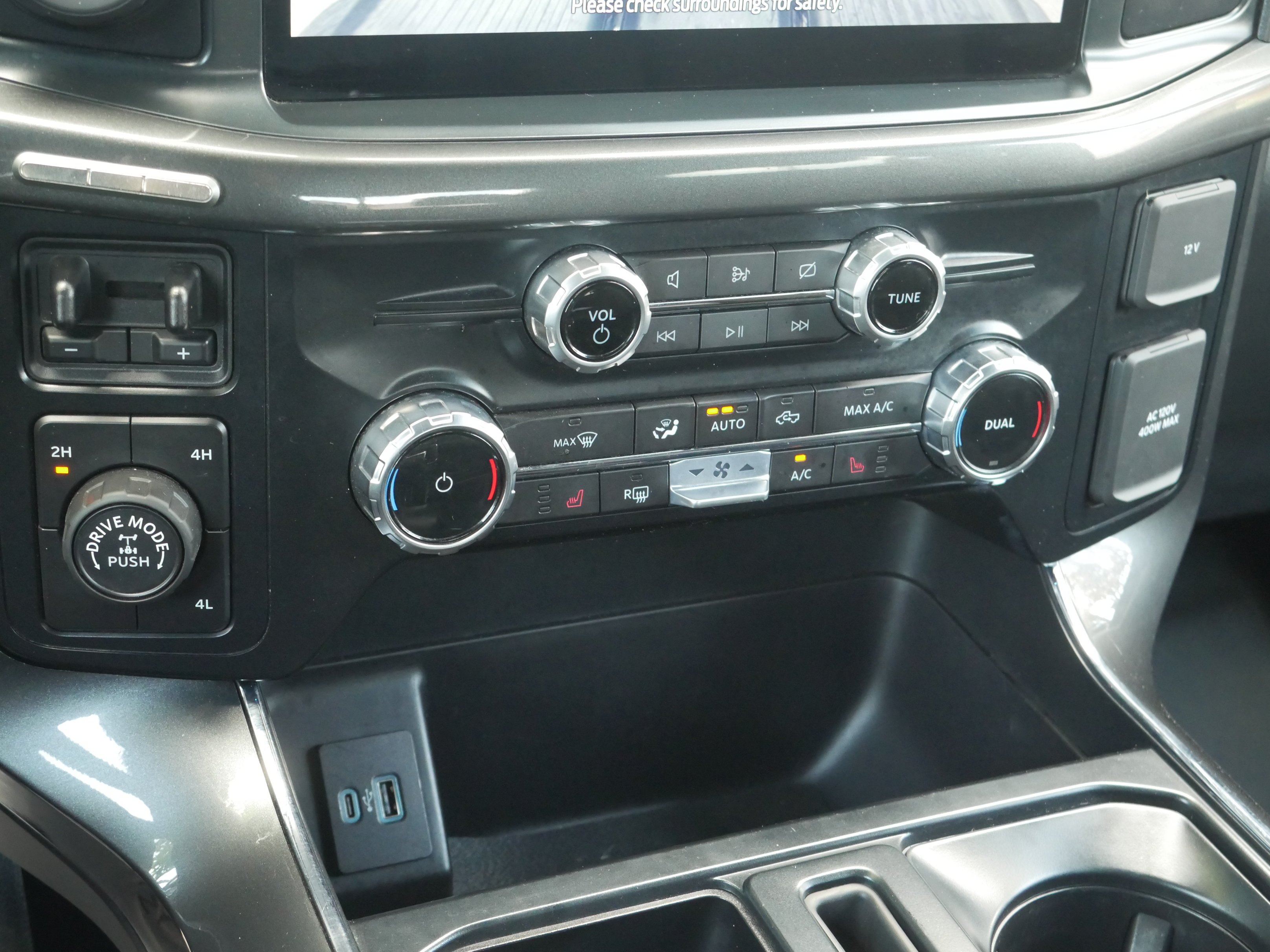 Used 2022 Oxford White Ford XLT image 14