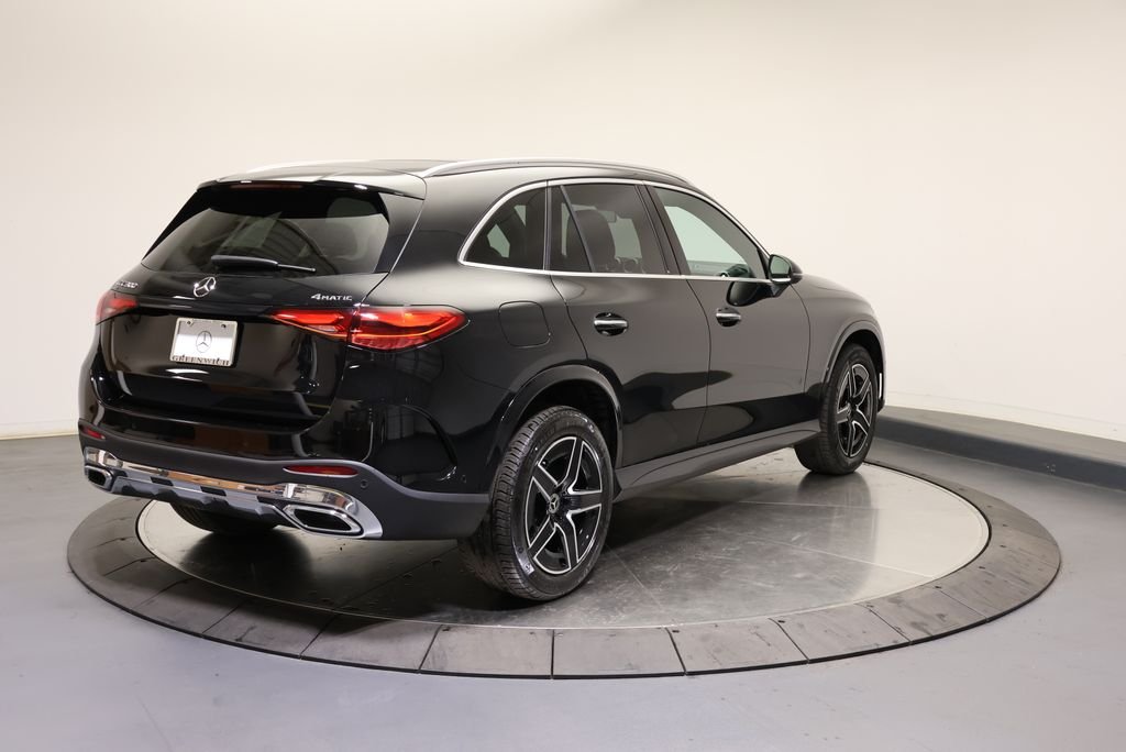 New 2026 Black Mercedes-Benz GLC 300 image 7