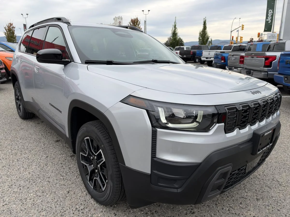 New 2026 Silver Jeep Base image 10