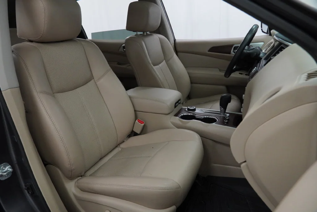 Used 2017 Gun Metallic Nissan Platinum image 45