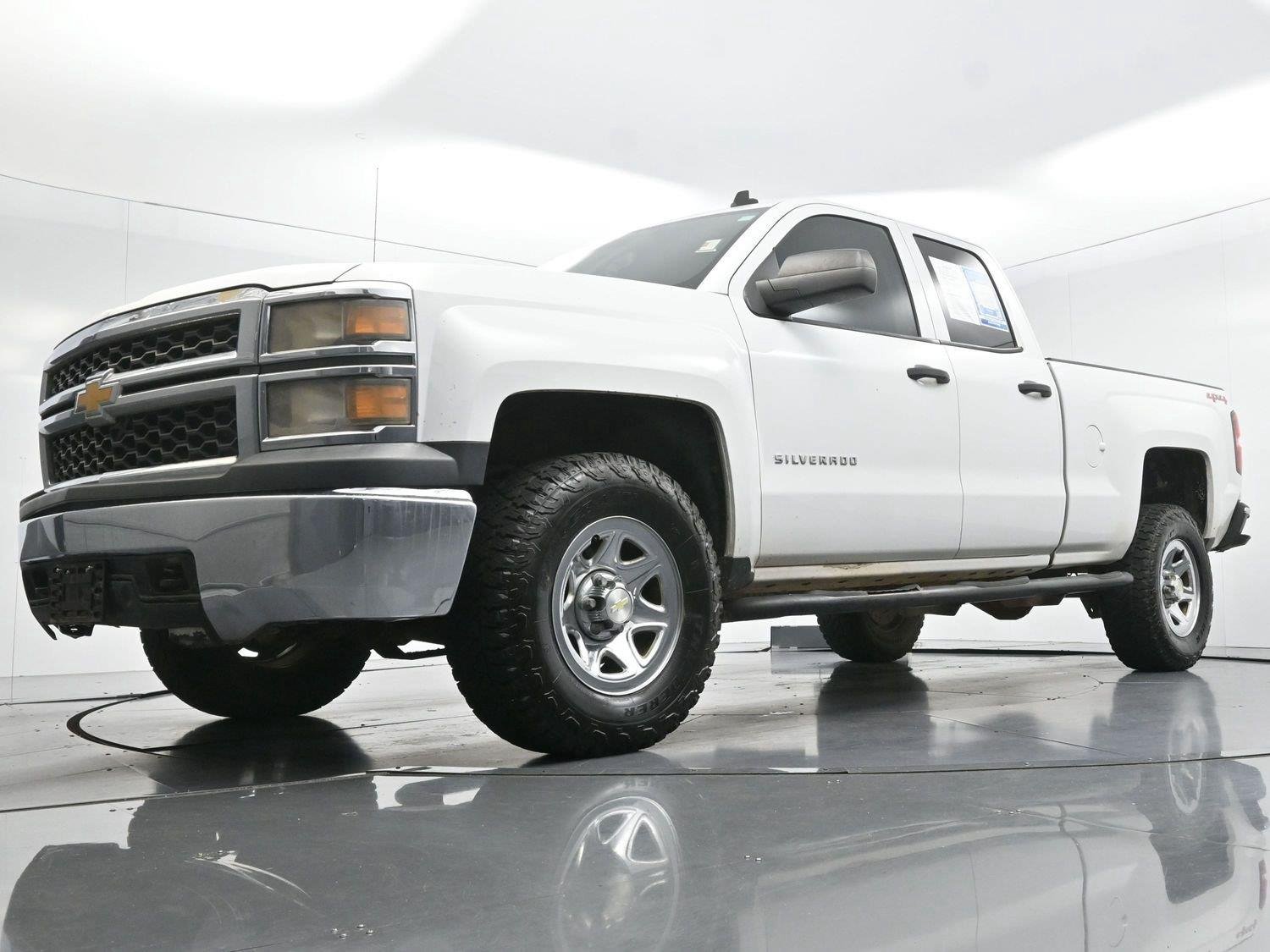 Used 2014 Summit White Chevrolet Work Truck image 41