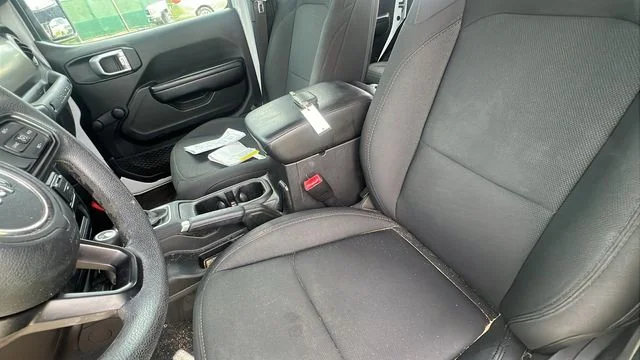 Used 2019 White Jeep Unlimited Sport image 26