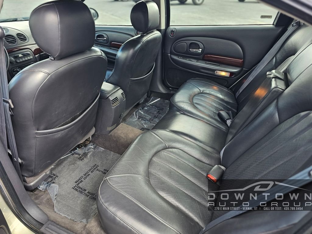 Used 1999 Green Chrysler Base image 21