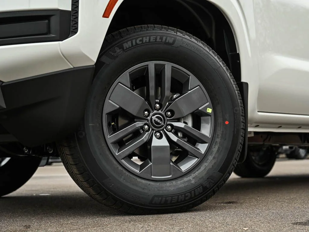 2026 Nissan Frontier SV - Photo 6