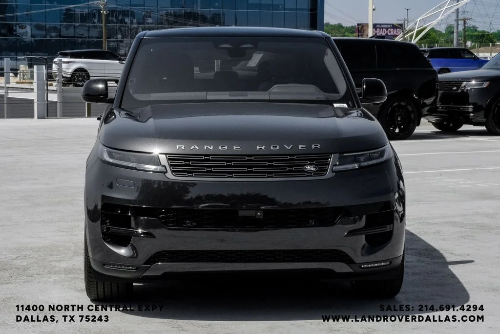 New 2026 Carpathian Gray Land Rover SE image 3
