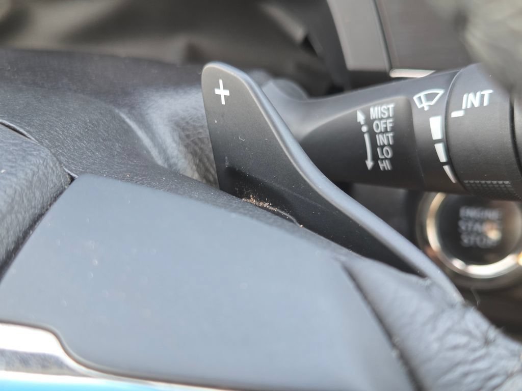 Certified Used 2018 Creme Brulee Toyota XLE Premium image 16