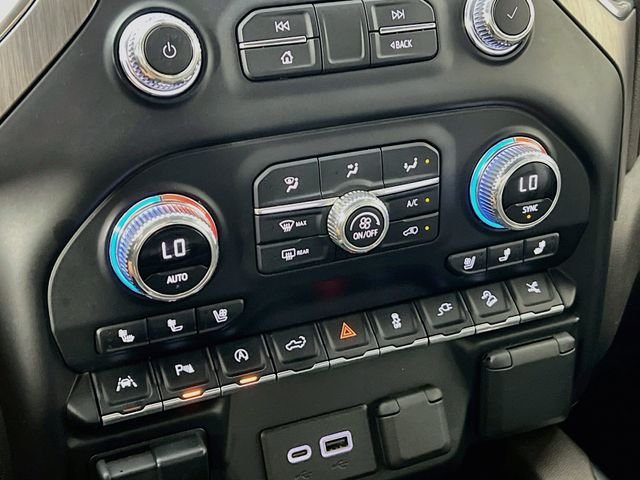 Used 2020 White GMC Denali image 20