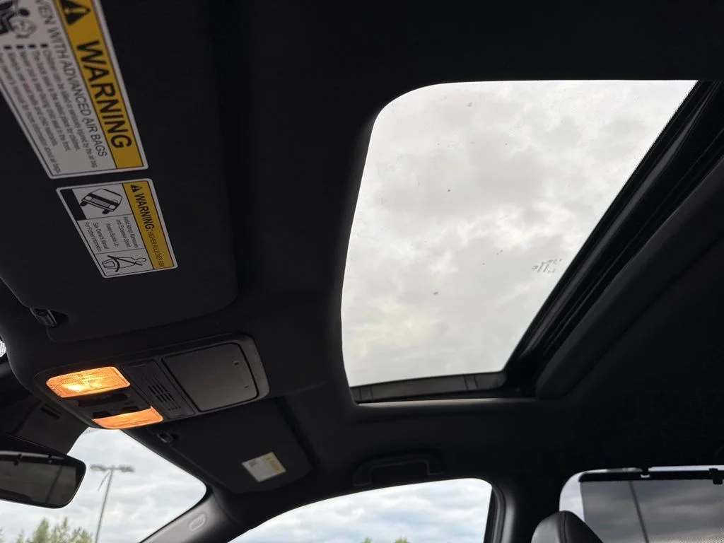 Used 2019 Lunar Silver Metallic Honda EX-L image 17