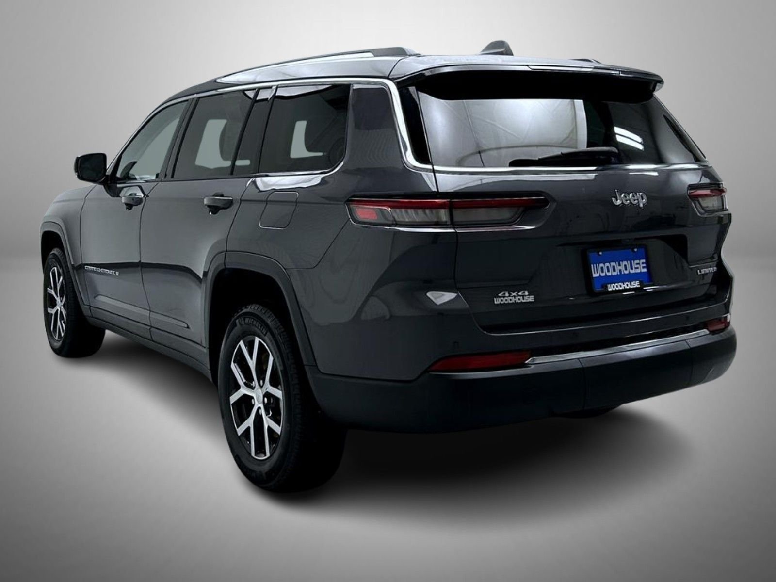 Used 2023 Gray Jeep Limited image 7