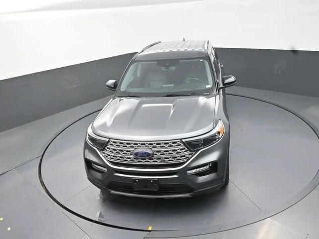 Used 2023 Gray Ford Limited image 24