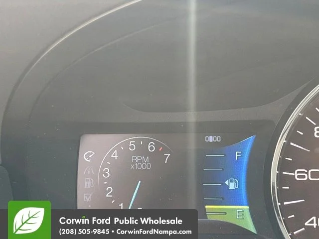 Used 2011 White Ford Limited image 11
