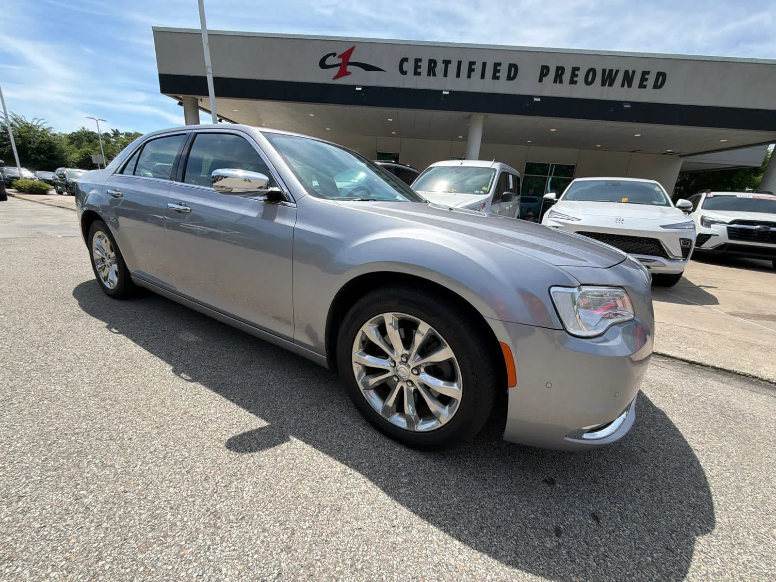 2018 Chrysler 300 2018 Chrysler 300 Limited 4dr Car